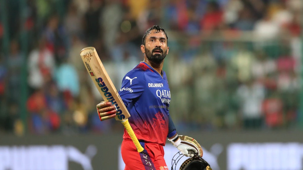 Dinesh Karthik Makes History as First Indian in SA20, Joins Paarl Royals