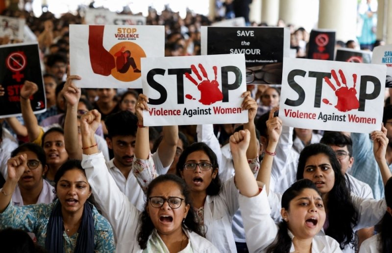 Indian Doctors Strike Nationwide After Colleague’s Murder, Sparking Outrage Over Violence Against Women