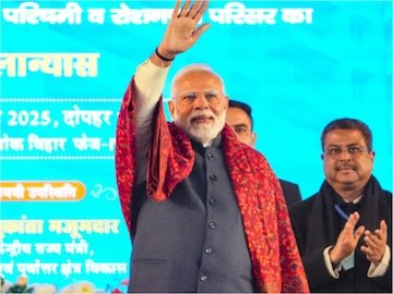 PM Modi Launches Delhi Projects, Targets Arvind Kejriwal: ‘I Don’t Build Sheesh Mahal, I Build Houses’