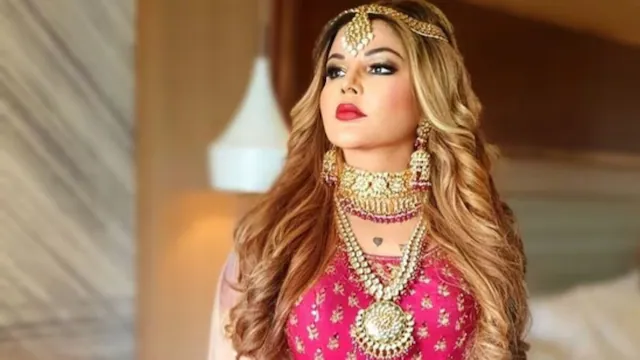 Rakhi Sawant Announces Marriage to Pakistani Police Officer Dodi Khan